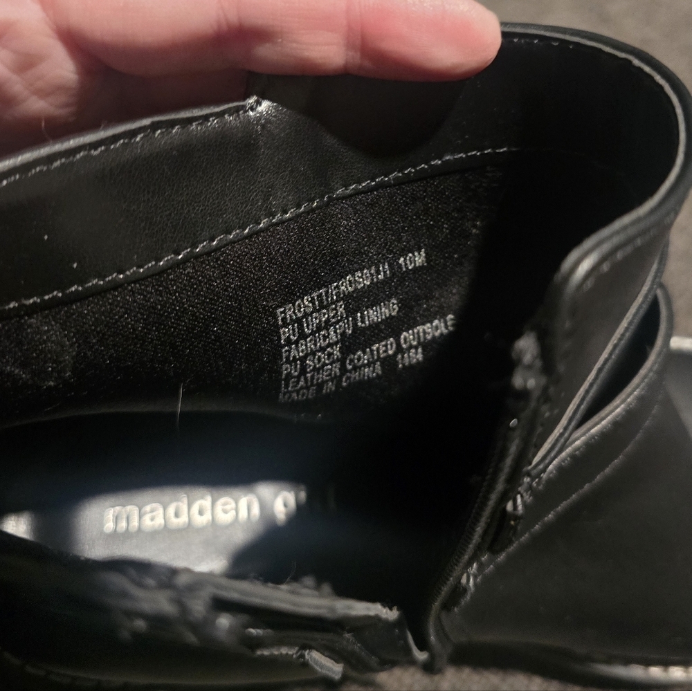 Madden Girl | Frostt Ankle Boot 10 - Picture 5 of 5